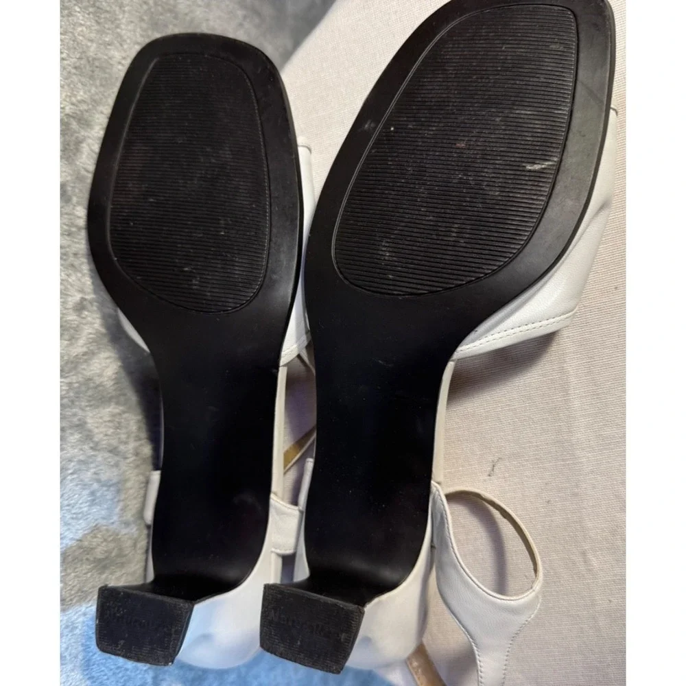 Naturalizer size 10N chunky Heel Sandal White slingback shoe adjustable straps